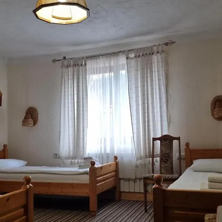 Inn Muzey-sadyba Grazhda Bukovel